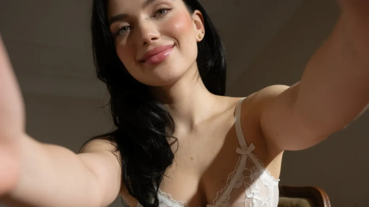 amateur webcam clips